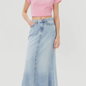 0e4c9d568cf0562e8b61bb72ace4739fa788f241 GUESS Różowy damski t-shirt Narciso