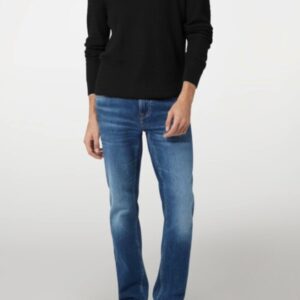 128a2fa2f02dddd1f9c2985106352fc061e7c134 GUESS Czarny sweter męski Davin Cn Ls