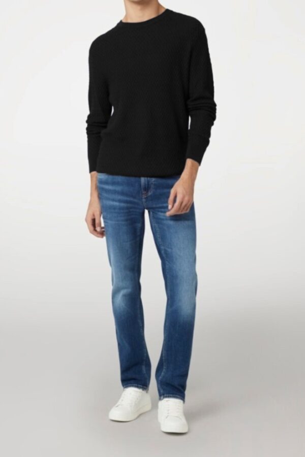 128a2fa2f02dddd1f9c2985106352fc061e7c134 GUESS Czarny sweter męski Davin Cn Ls