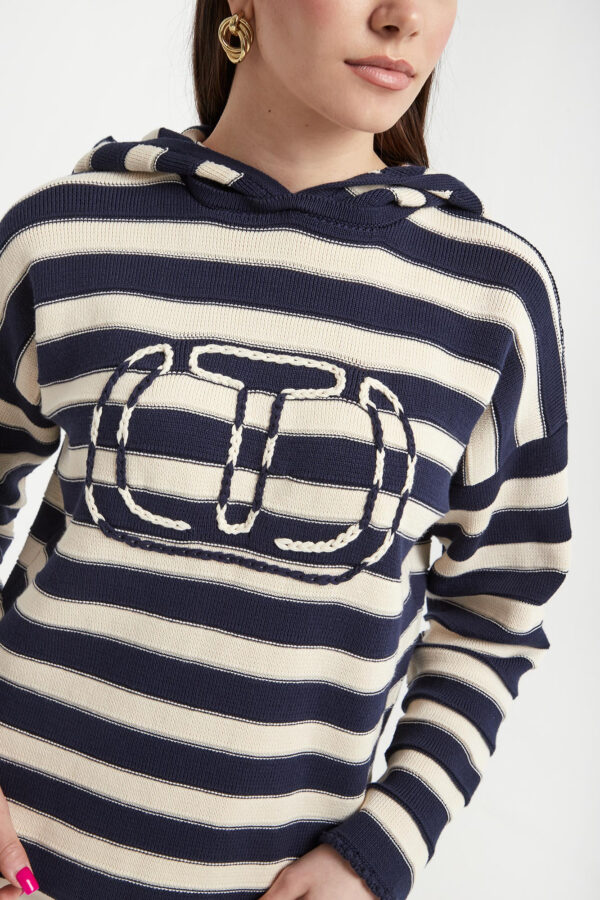 140bbfa8fdefa11e6124d3f3f9dd62558de5b64e Sweter damski z kapturem TWINSET