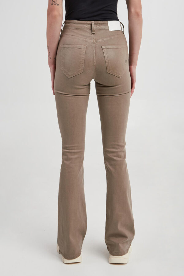 144d979668dc046a47ef61004f195c5a9e59d44e Jeansy woskowane Flora PINKO