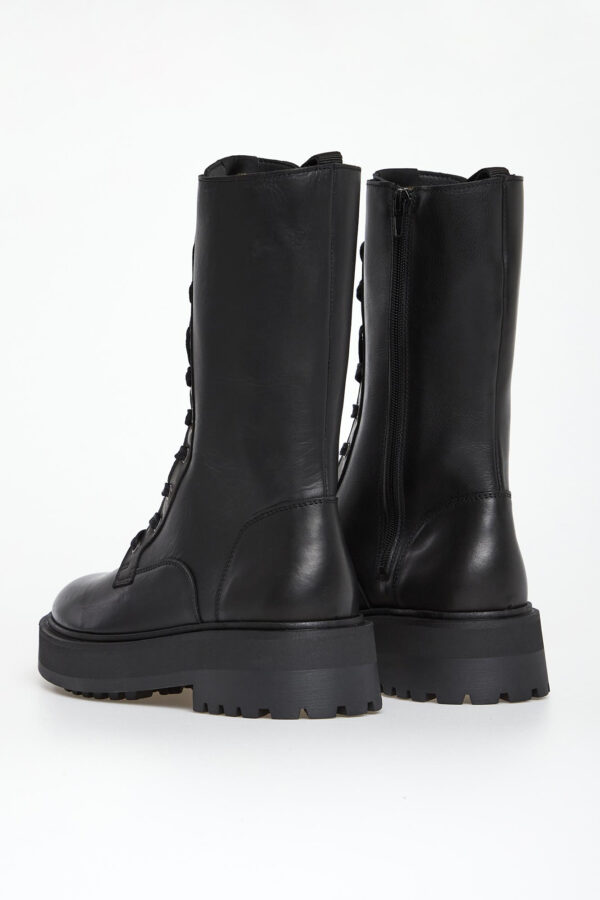 1498acc6411263c274b631bffc8745c932a1fbf4 Trapery damskie skórzane AERONAUTICA MILITARE