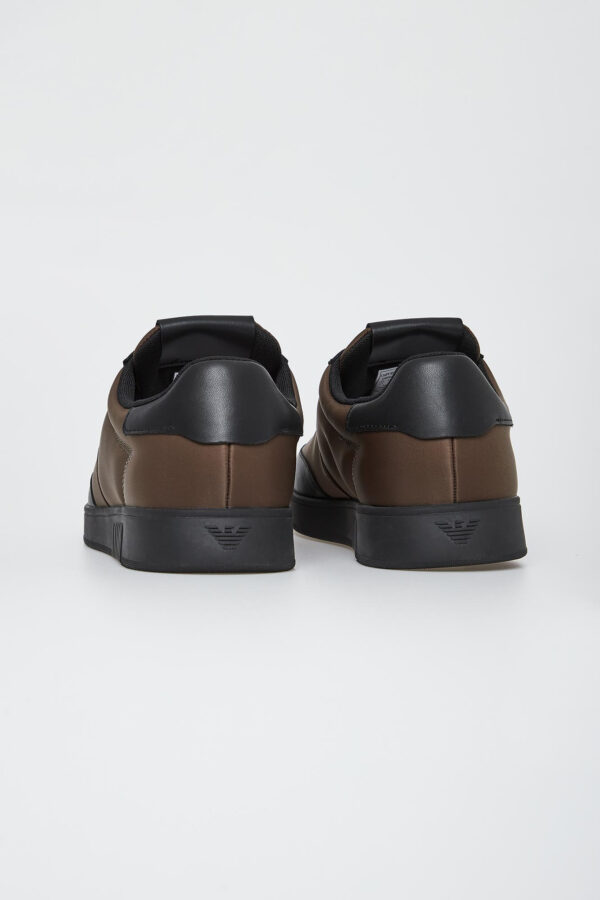 1851cf54f9d2545aeec74c1315dd19e3cedf42df Sneakersy męskie skórzane EMPORIO ARMANI