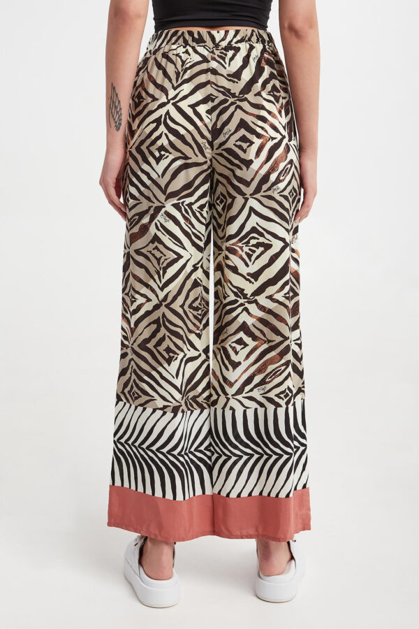 1a08c6fc07ee37c1a3daddccb1243b4149597d1b Spodnie damskie LIU JO