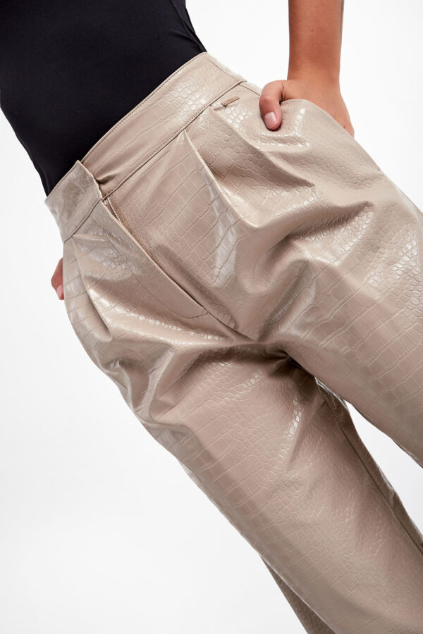 1c02263f1d573ce64d9865e1ceafcd67385d303f Spodnie damskie ARMANI EXCHANGE