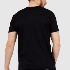 1d545c6eafb95ba081a546f622ca2663e0d6550a DOLCE & GABBANA Czarny t-shirt męski z aplikacją z logo