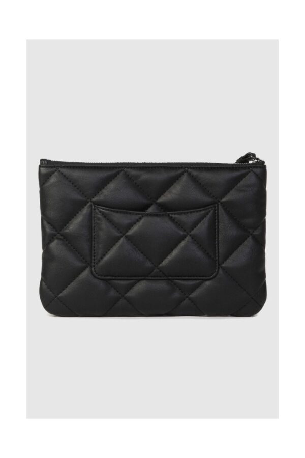 EMPORIO ARMANI Czarna pikowana saszetka damska
