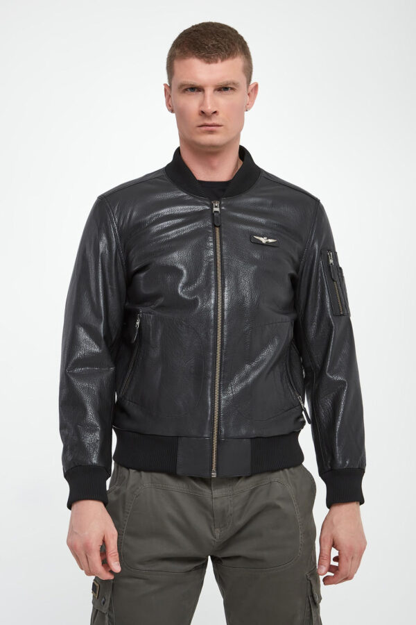 22510e6d6d56e676702e7e72c096335c613765ae Kurtka męska bomberka skórzana AERONAUTICA MILITARE