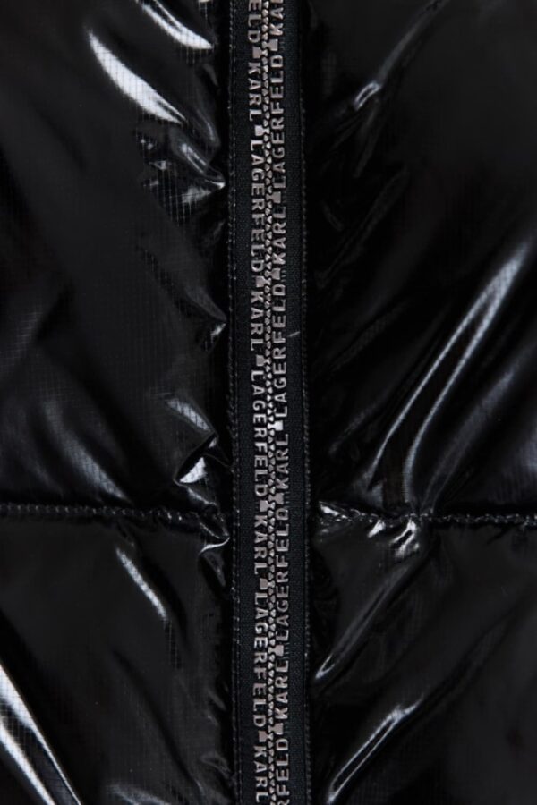 2751280f4a83aa57279294604c523cb200b26c8b KARL LAGERFELD Czarna damska kurtka Hooded Down Jacket