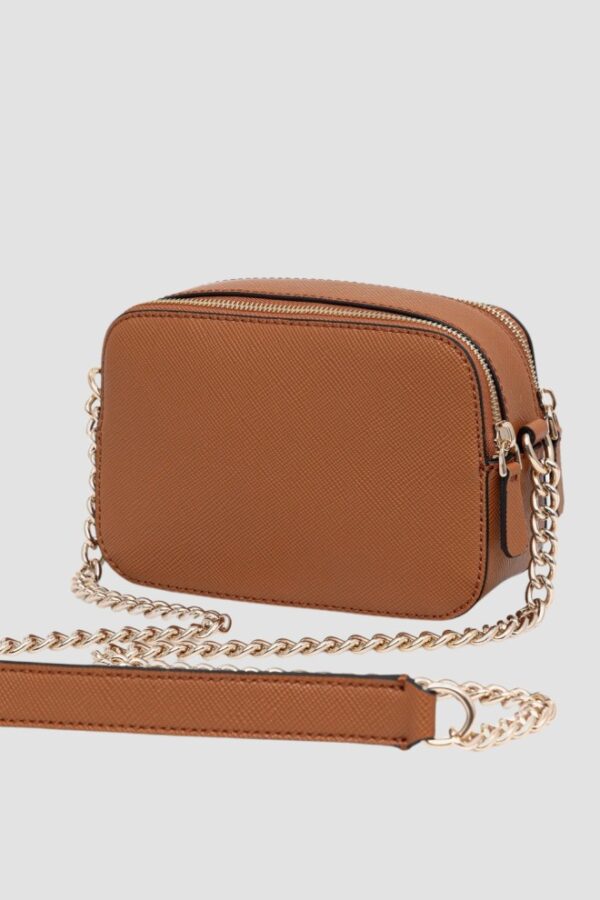 GUESS Brązowa kopertówka damska Noelle II