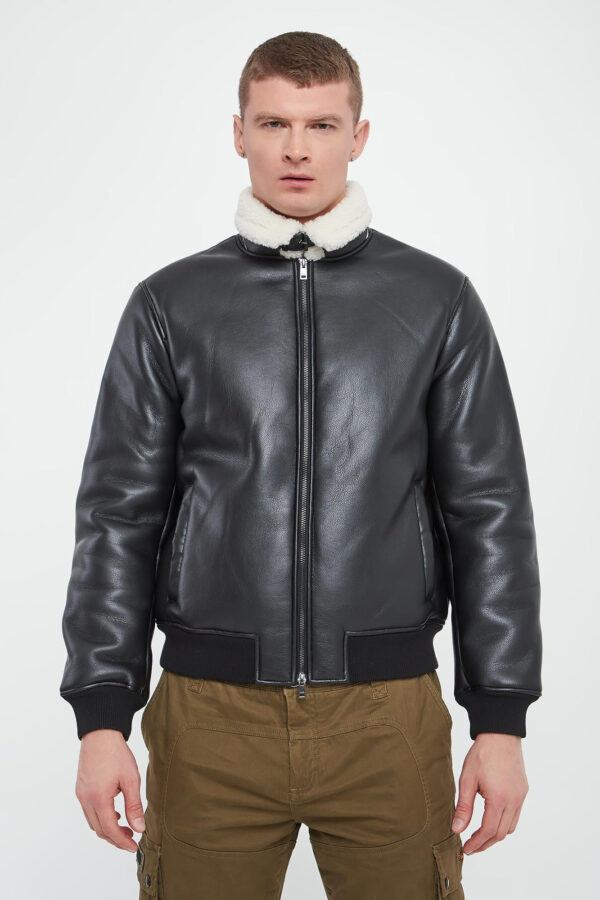 2e1222b98b2006ad8bdf16a3a898f604db80201b Kurtka męska LIU JO