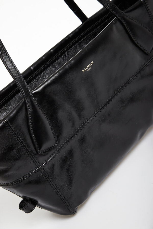 312cf376965693e579b8156606291e4931cc3f84 Torebka damska skórzana BALMAIN