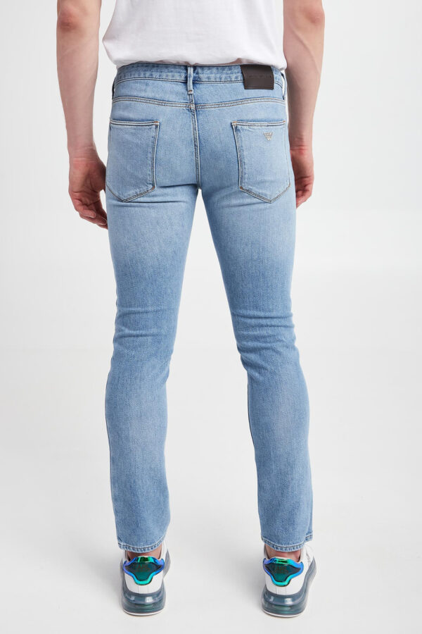 31426cf5546cb0d0d603470b1da5b1986bc74e04 Jeansy męskie EMPORIO ARMANI