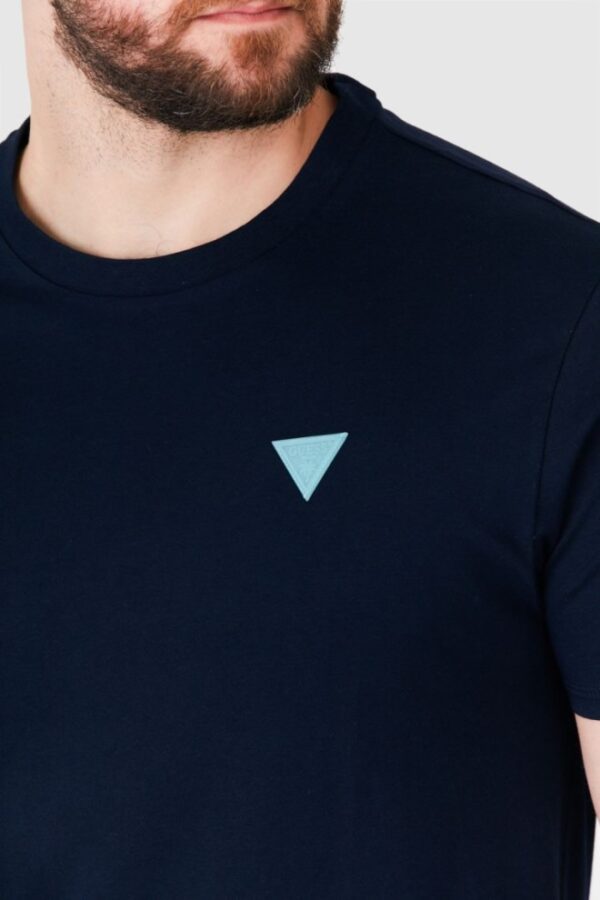 35d056cbae01bf1e03becdd5c981a921b7eb223e GUESS Granatowy t-shirt męski z turkusowym logo