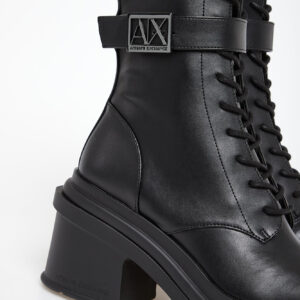 3b035db1f4cc08485b651d028a80de4470353dc8 Trapery damskie na obcasie ARMANI EXCHANGE