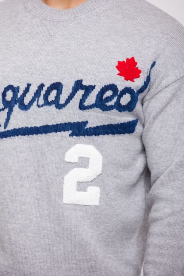 3d74762361292b0cca0dac5ba074c6723f532d53 DSQUARED2 Szary sweter męski z granatowym logo