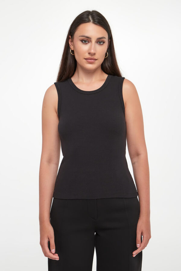 3e14c269d89371ad28d62e4eb4165c8a85c29d34 Top damski prążkowany Tondo