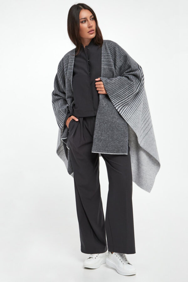 438084f7d857776585b3f6178408af1afc56633b Ponczo damskie wełniane Brenta