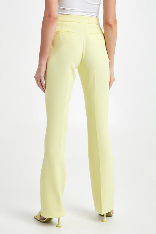 43e0610db5b11e05cc8cd63ae62ce1a4f92cbdc0 Spodnie damskie LIU JO