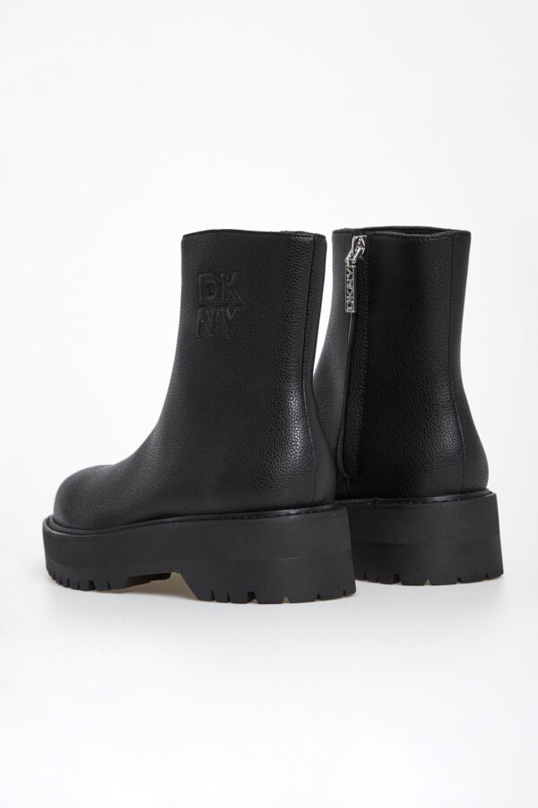 4a39dcd1b27f172ef25db5ac83e2bb3f267ab949 Botki damskie skórzane DKNY