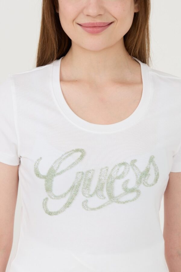 GUESS Biały damski t-shirt Script