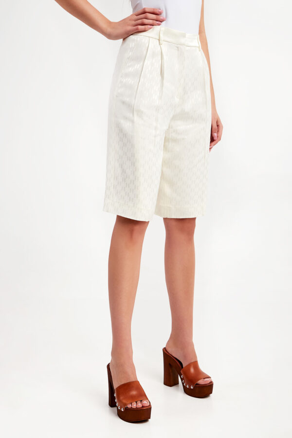 569e6ae7ab25328813c6e01a96ad243e5d402f01 Spodenki KARL LAGERFELD