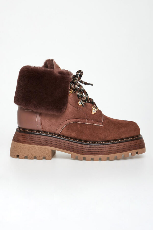 5777b28e5e1799dc86c4df13ecc732fd66819363 Trapery damskie zamszowe BALDININI