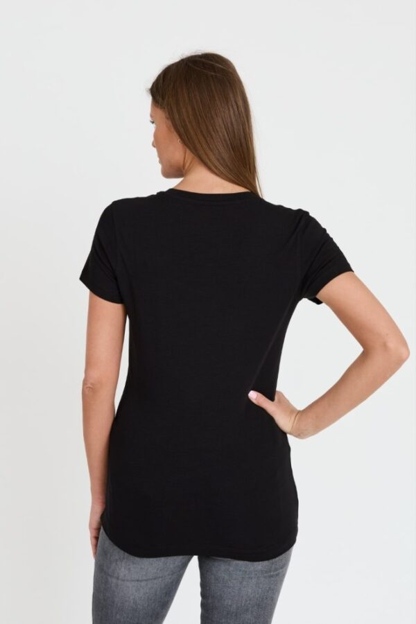 GUESS Czarny damski t-shirt Satin Triangle Tee