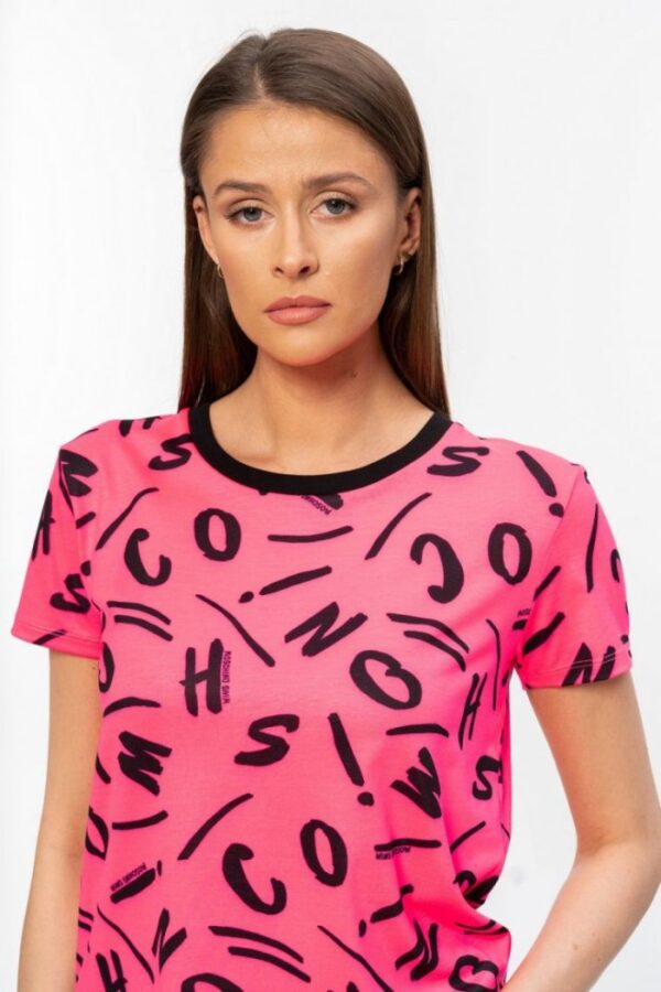 MOSCHINO Różowy t-shirt damski w czarne litery