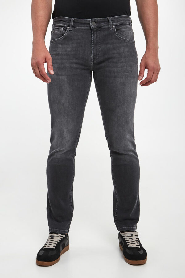 5ba1a3b3e122825e7c6f1aeefb410acc77d6bcf2 Jeansy męskie LIU JO