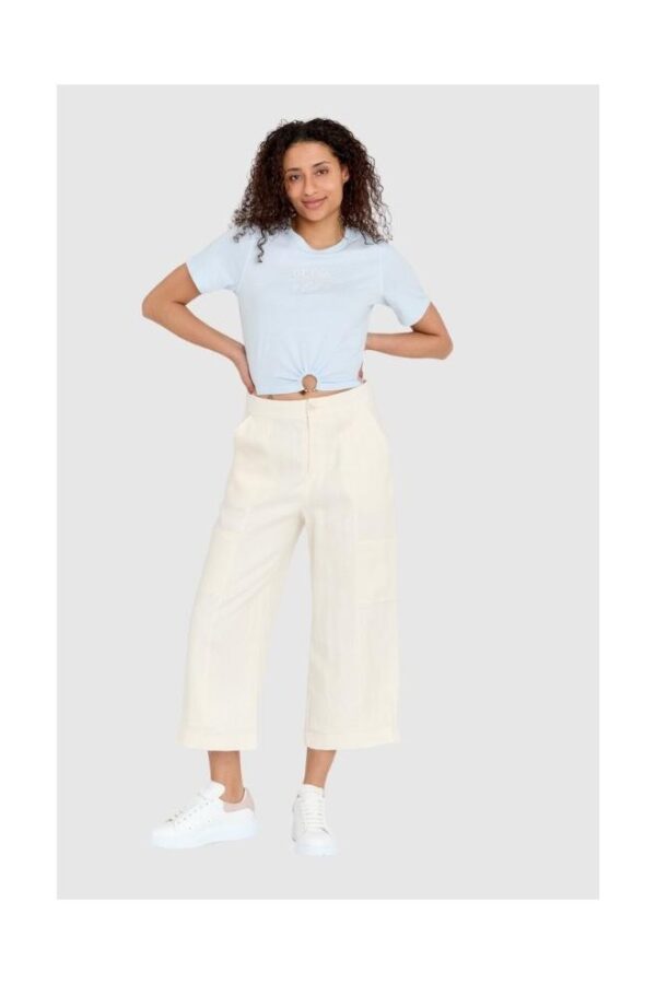 GUESS Niebieski t-shirt damski cropped fit piercing