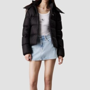 CALVIN KLEIN Czarna damska kurtka z kapturem
