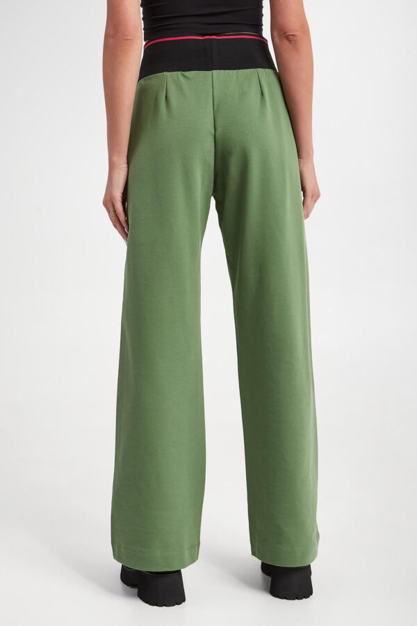 6547915b2d29fc182fb56b5410ad115209dbc6c8 Spodnie dresowe damskie AERONAUTICA MILITARE