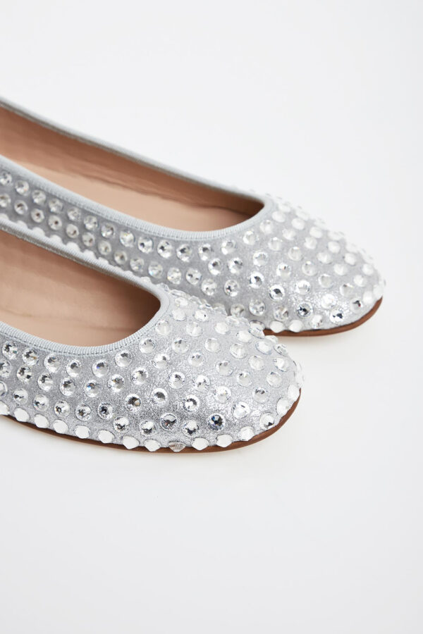 658042e5a9af6b15d61c665d7dae04605d8a82a8 Baleriny skórzane z cyrkoniami CESARE CASADEI