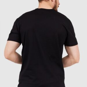 65b63687331534369ca73b1efab755541056c8da DOLCE & GABBANA Czarny t-shirt męski w serek z aplikacją z logo