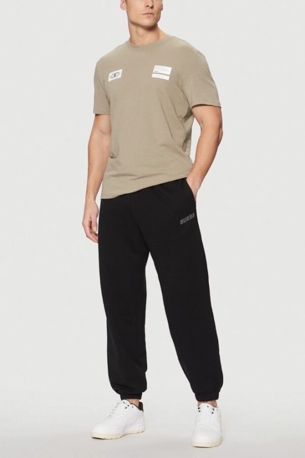 6810d933123f9bd8041525e436058f159bfdccc3 GUESS Czarne męskie spodnie dresowe Emis