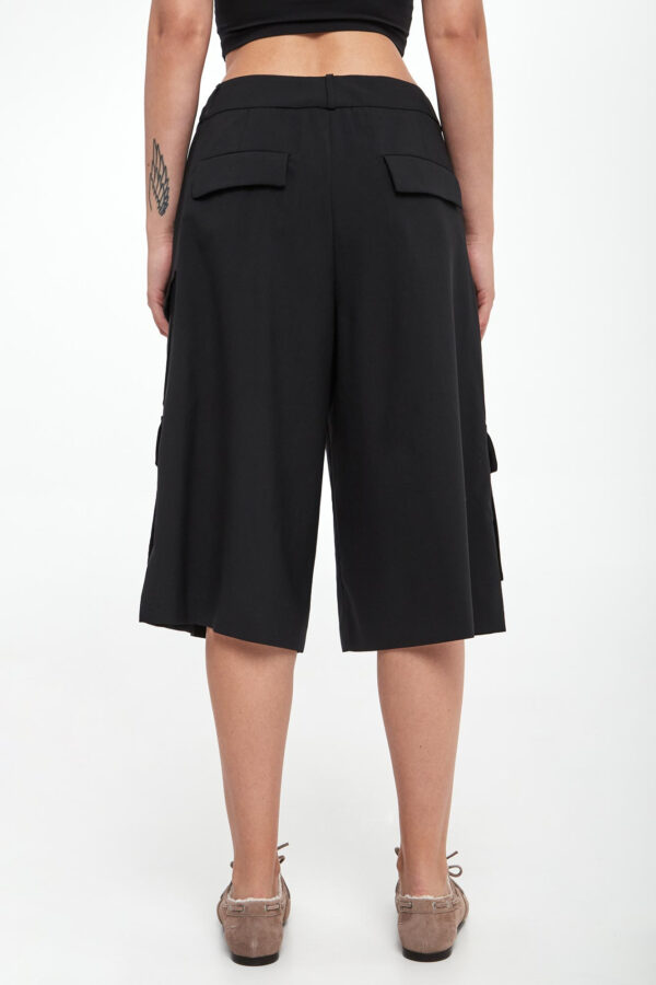 Bermudy damskie wełniane PESERICO