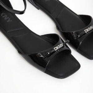 Sandały damskie lakierowane DKNY