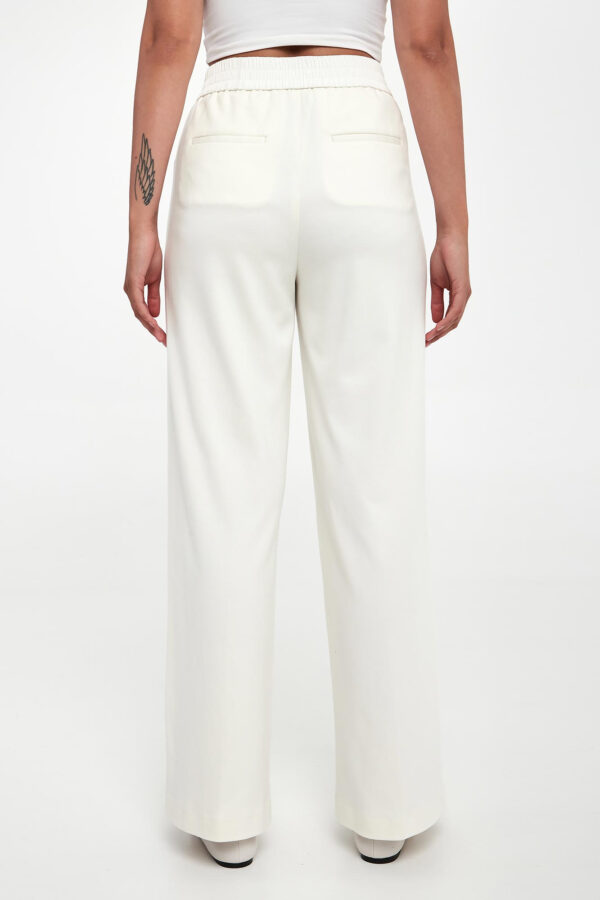 7cbb6c96ff6895b700afd4badadb609cc91e452f Spodnie damskie PESERICO