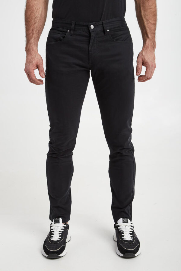 811f6ccb0912dcecb370fa94710706e93f1572f3 Spodnie męskie ARMANI EXCHANGE