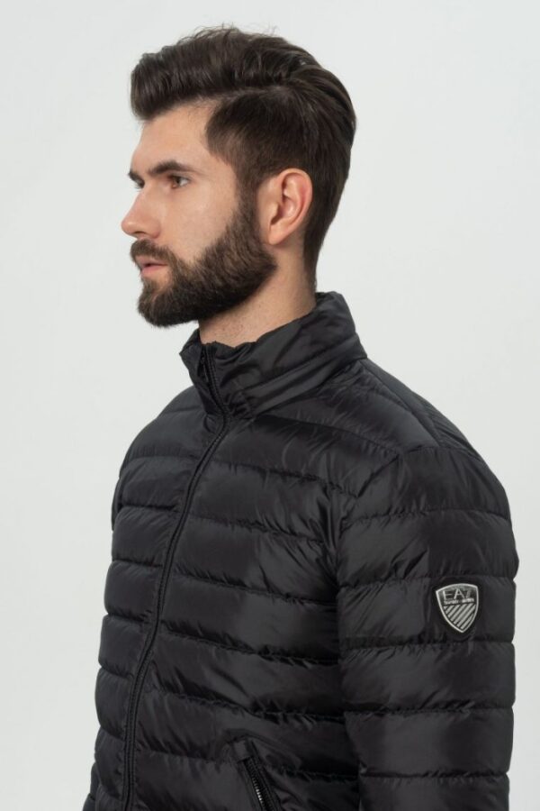 84bdc51c12d6c3c1e127f16e88c43d88e1e8e3b1 EA7 Puchowa czarna kurtka męska