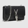870839f22b6a90ed9ec6d4104c28aa6ad683bf7f VALENTINO Czarna kopertówka Divina ze srebnymi okuciami
