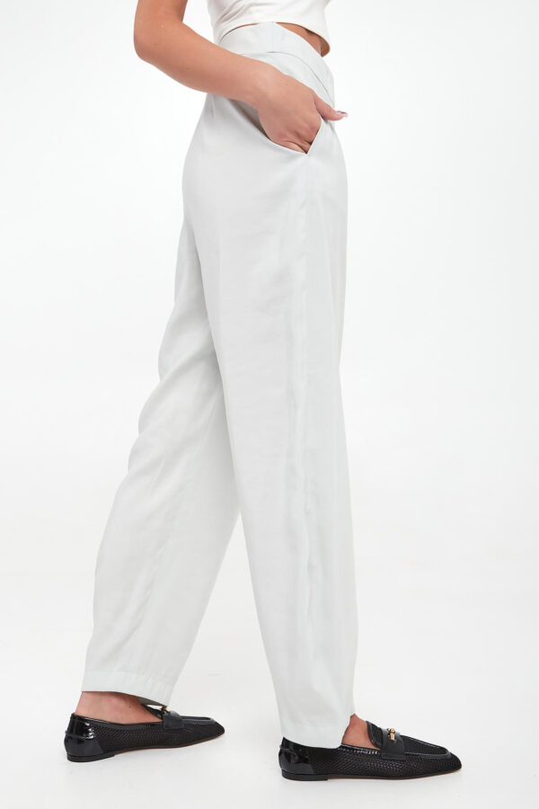 935b22503126a4be7903581a020eedd107f5d9c9 Spodnie damskie EMPORIO ARMANI