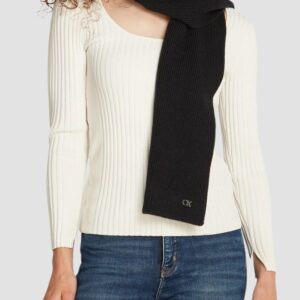 94ffcf46bcdd312d597552b39a3291881bb9a102 CALVIN KLEIN Czarny damski wełniany szalik z domieszką kaszmiru