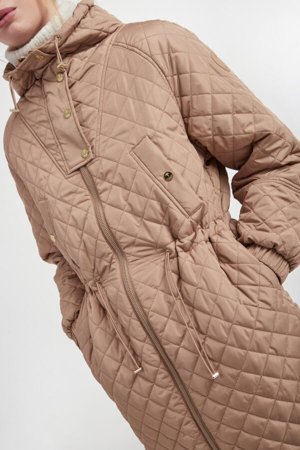 9726ea6df2373840ca6c3871548a98528c710c91 Płaszcz damski pikowany JOOP!