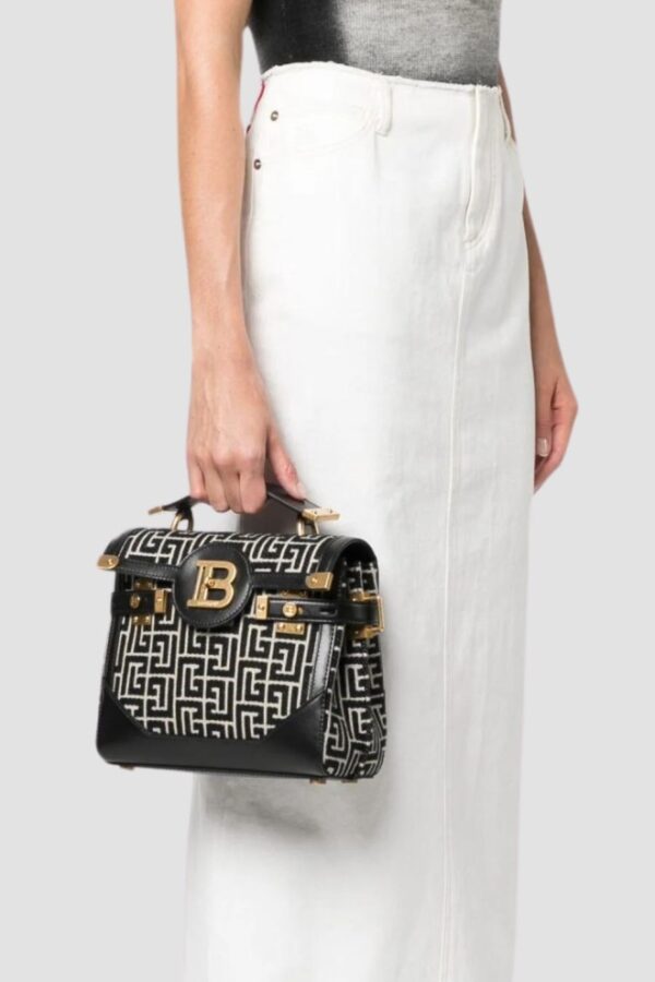 986da96ce2ef0baa058c078e57b5dfdf443bb095 BALMAIN Czarny kuferek damski Classic Handle Bag