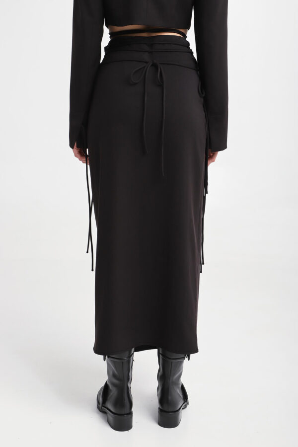 a103524a51cfc559c11bb53d5c5f6b47169c696f Spódnica kopertowa GESTUZ