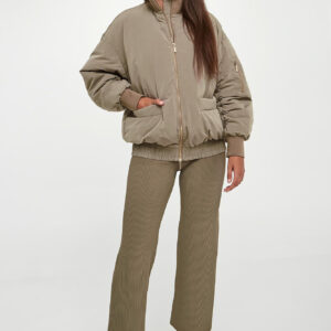 a227907e7b0e4216b9e2820aa269975ec1e4ea51 Kurtka damska bomberka ARMANI EXCHANGE