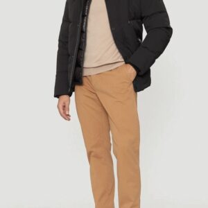 a7c63a2e260729ff8f6d4abb24a2a629dfa472eb GUESS Czarna męska kurtka High Collar