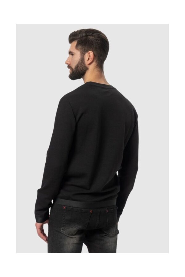 ae073737d5e19b7311c79bcf1f565151a077a74f EA7 Czarna męska bluza z dużym złotym logo